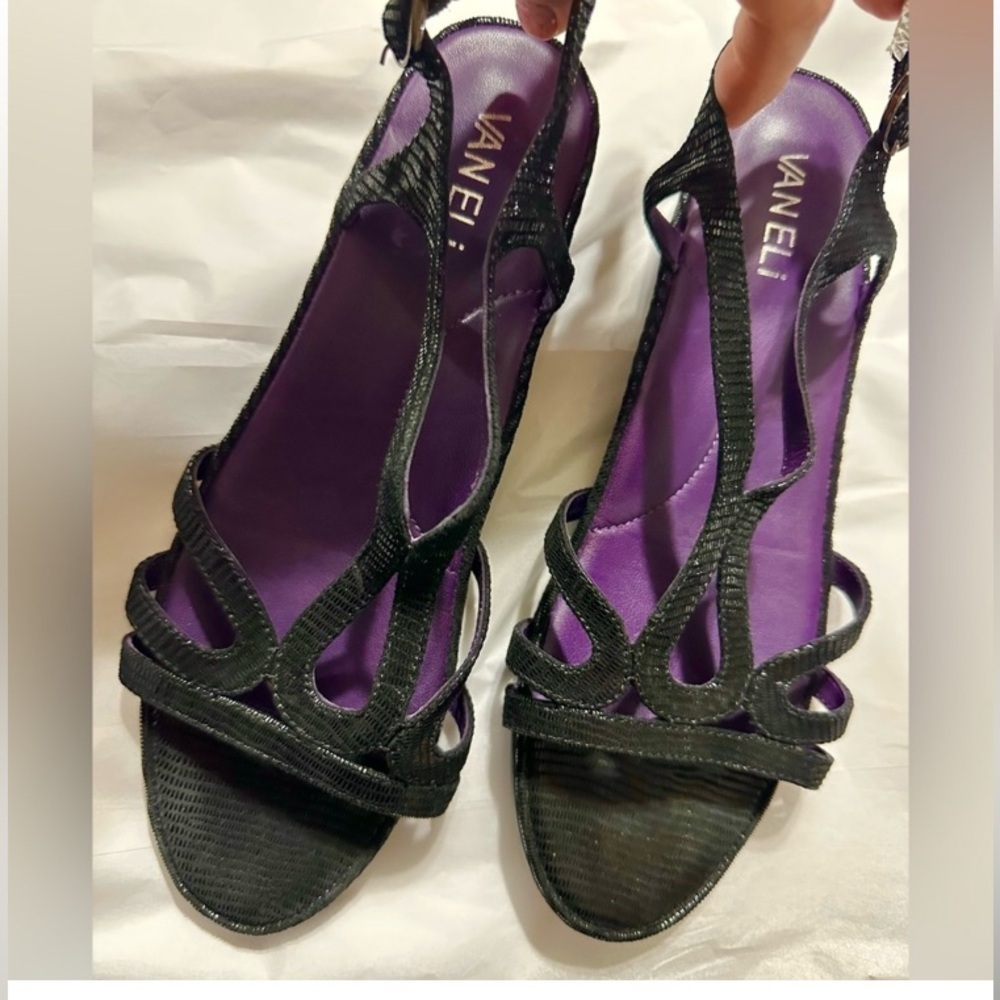 Vaneli Strappy Italian Leather Wedge Sandals 8-8.5 - New - Picture 6 of 9